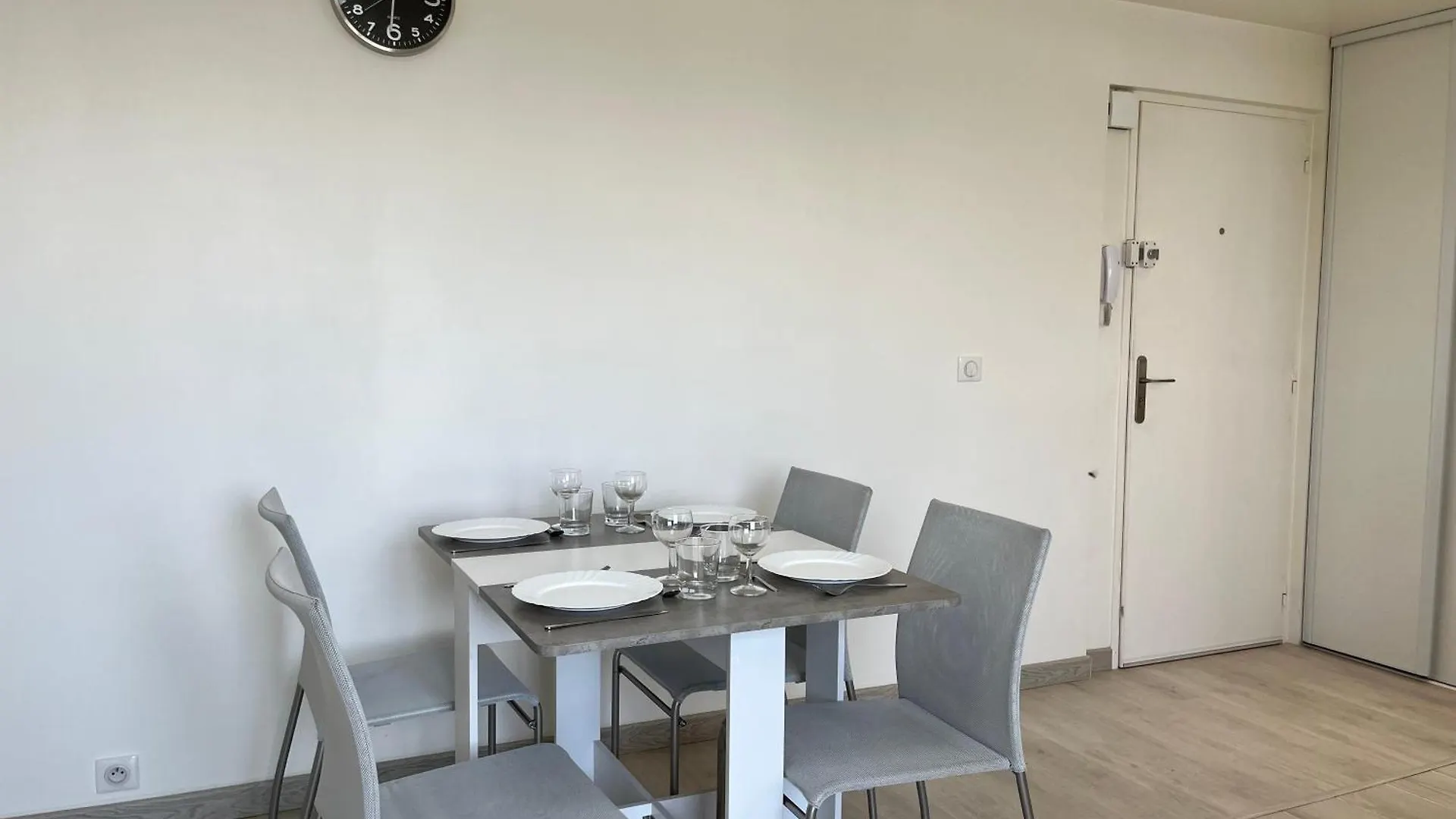 Le Declic Apartment Bourg-la-Reine 0*,  France