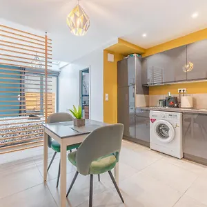 Appartement Cosy Lounge A 10 Min De L'aeroport Cdg En France