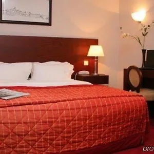 Ibis Styles La Reine Bourg-la-Reine